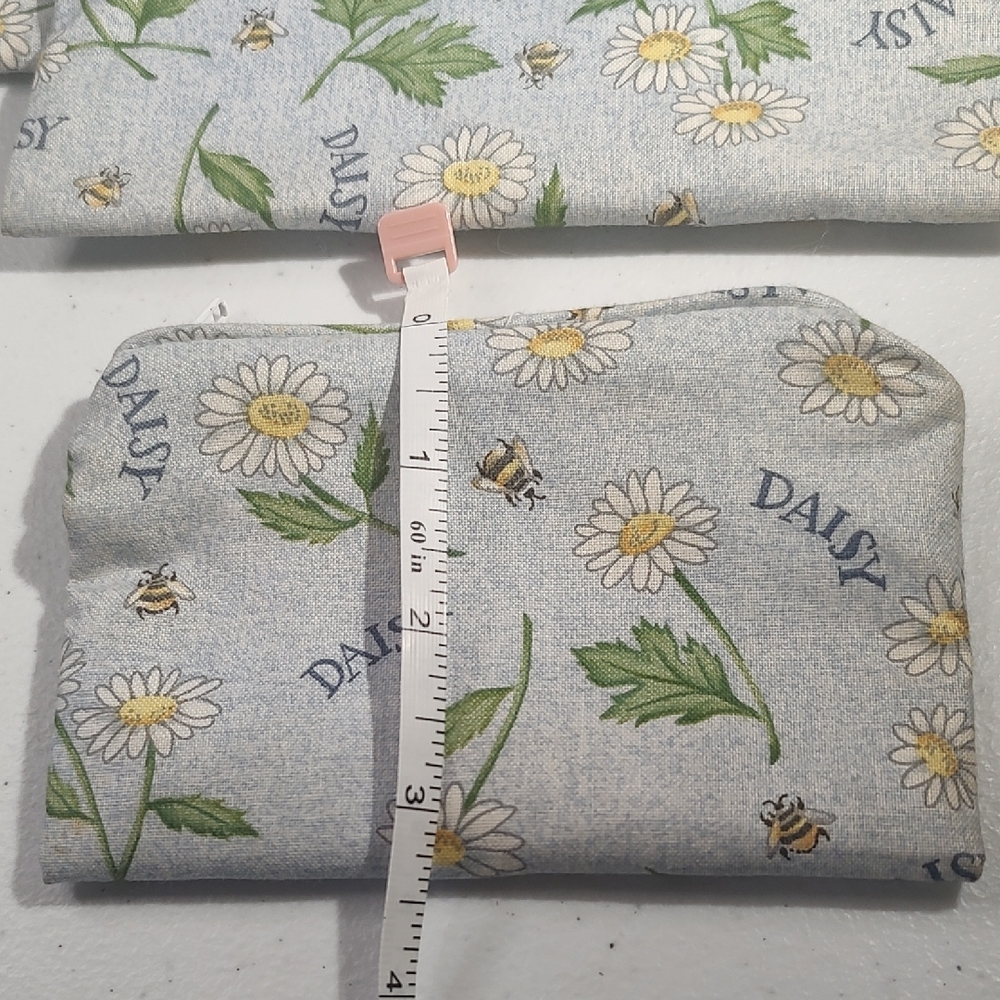 Longaberger Set Of 3 Make Up/Cosmetic Bags In Daisy Fabric - Picture 3 of 11